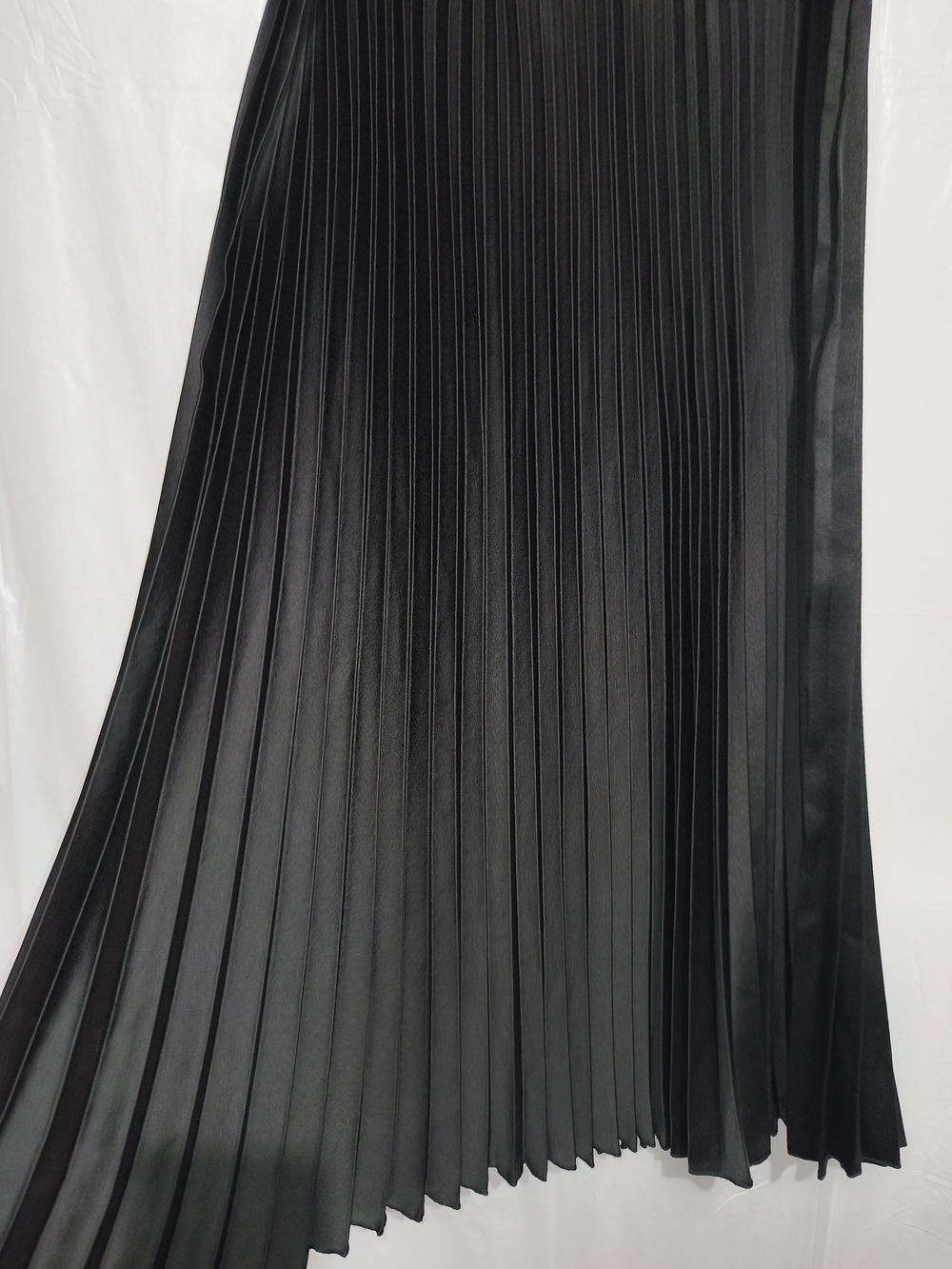 H&M Black Pleated Maxi Skirt - Picture 3 of 6
